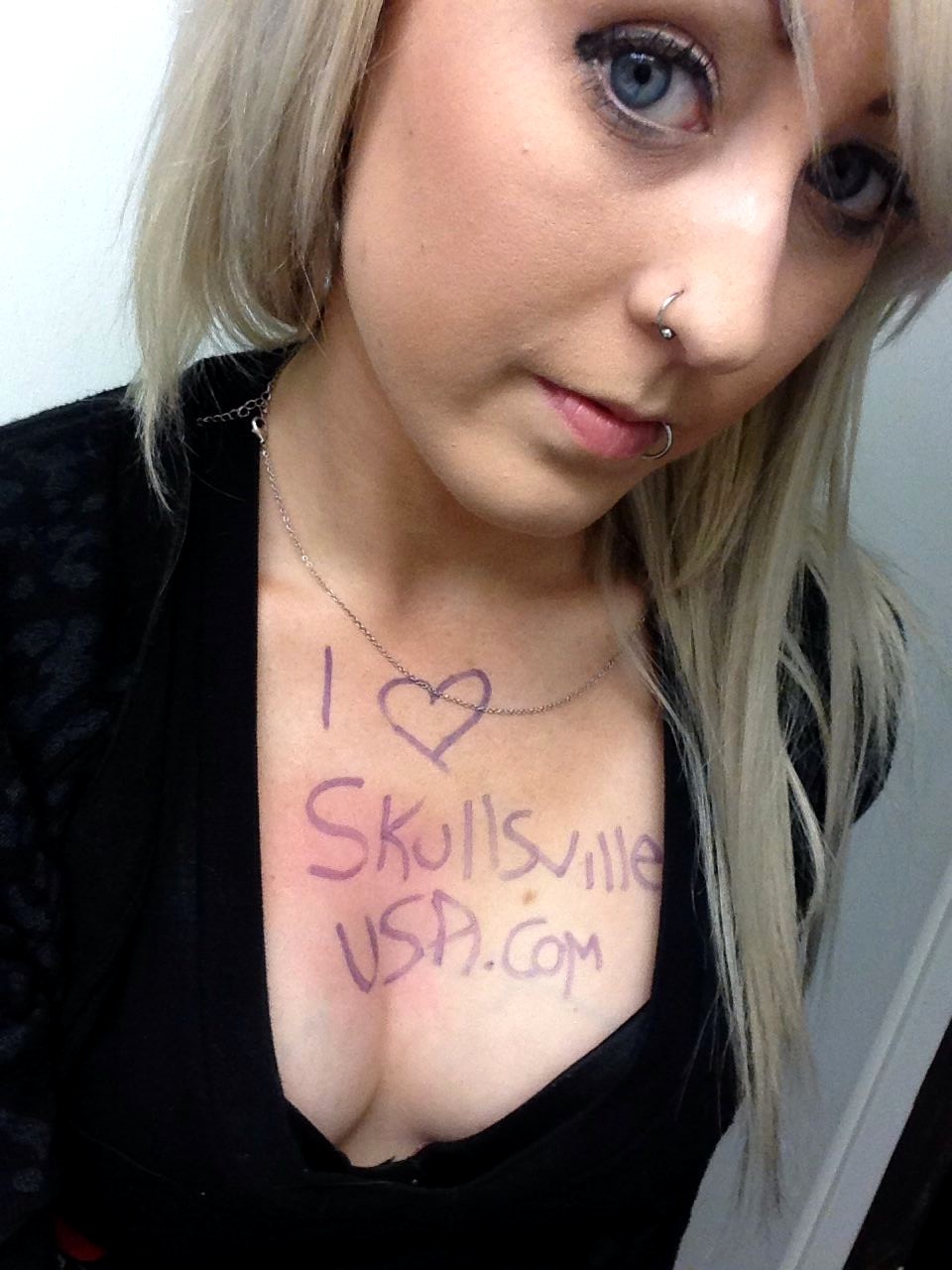 skullsvilleusa fan selfie
