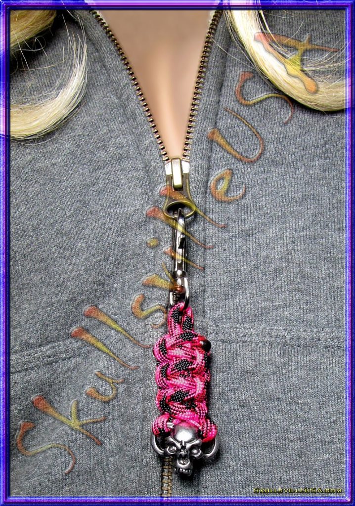 pink paracord skull zipper pull